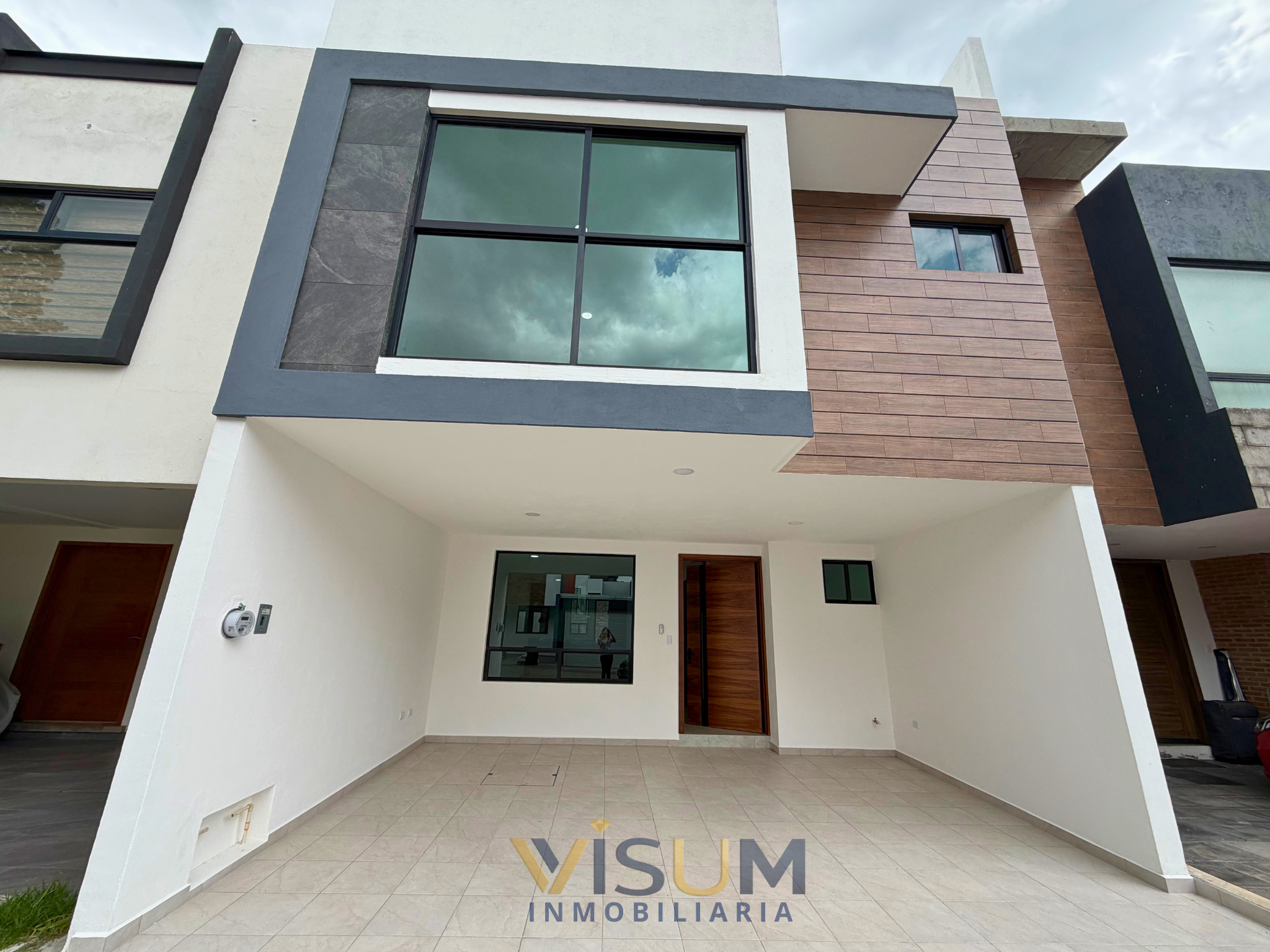 Moderna Residencia en Fraccionamiento con Casa Club y Áreas Verdes - Cholula